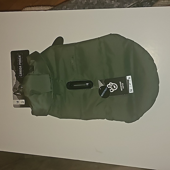Canada Pooch- Puffer Jacket - Picture 6 of 7